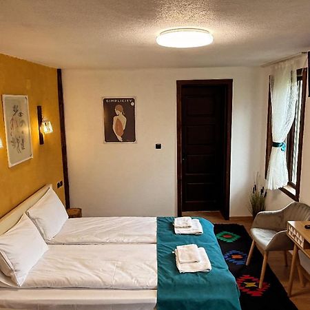 Rooms In Leshten Eksteriør bilde